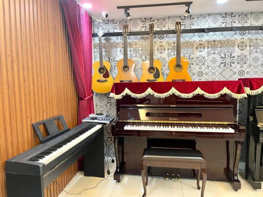 Đàn piano cơ ALAST NA 202
