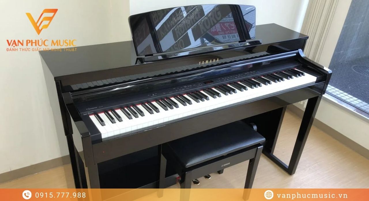 YAMAHA CLP 440PE