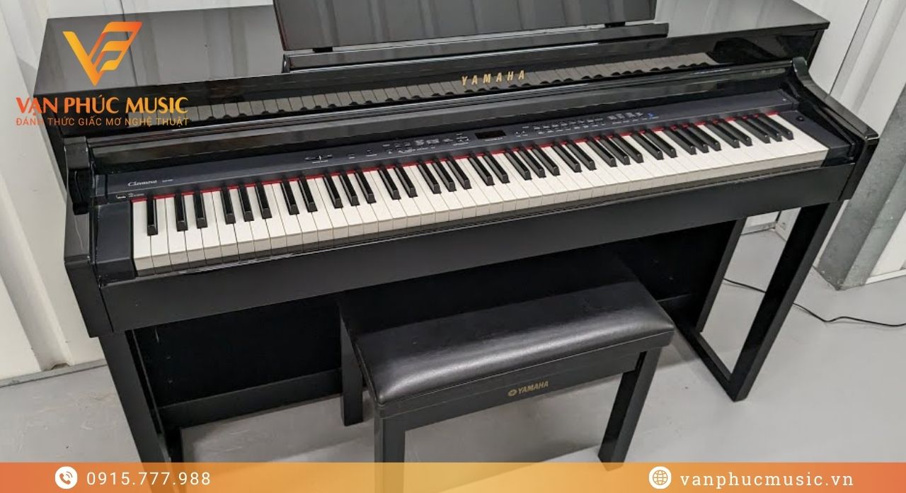 YAMAHA CLP 440PE