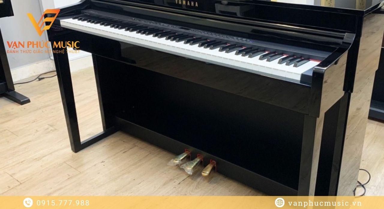 YAMAHA CLP 440PE