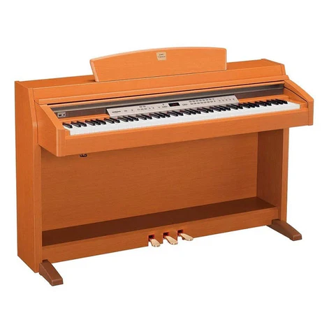 YAMAHA CLP 330C