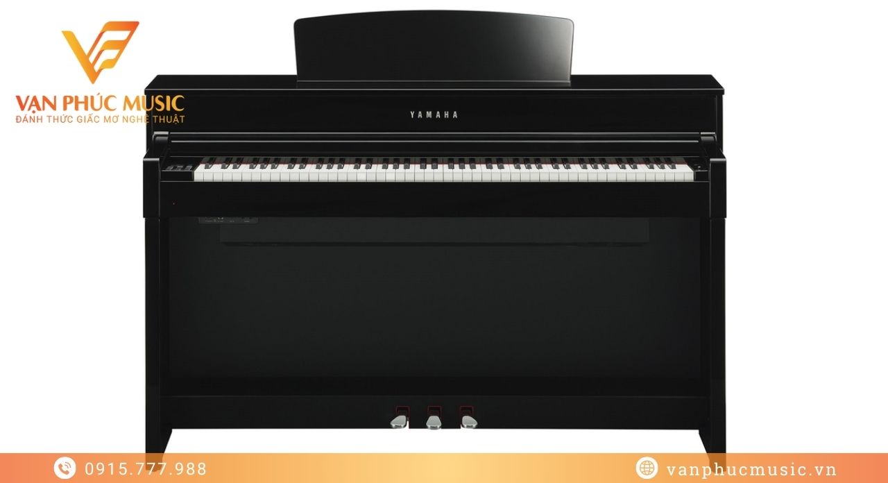 YAMAHA CLP 575PE