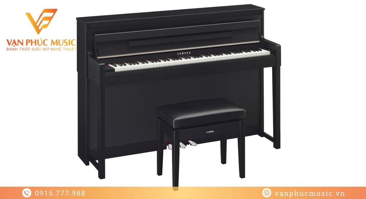 YAMAHA CLP 585B