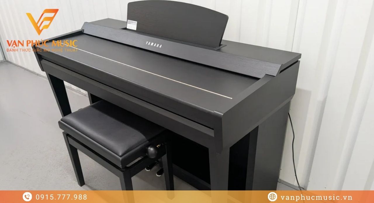 YAMAHA CVP 605B