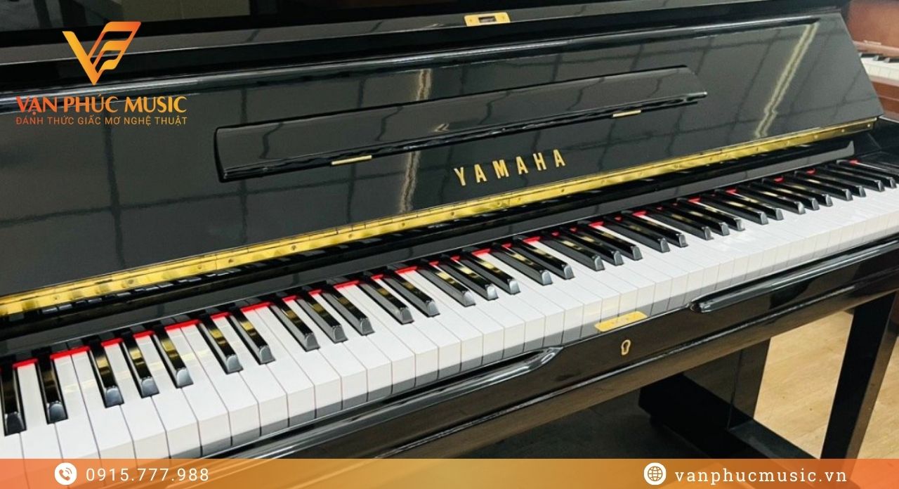 Yamaha U3G upright piano