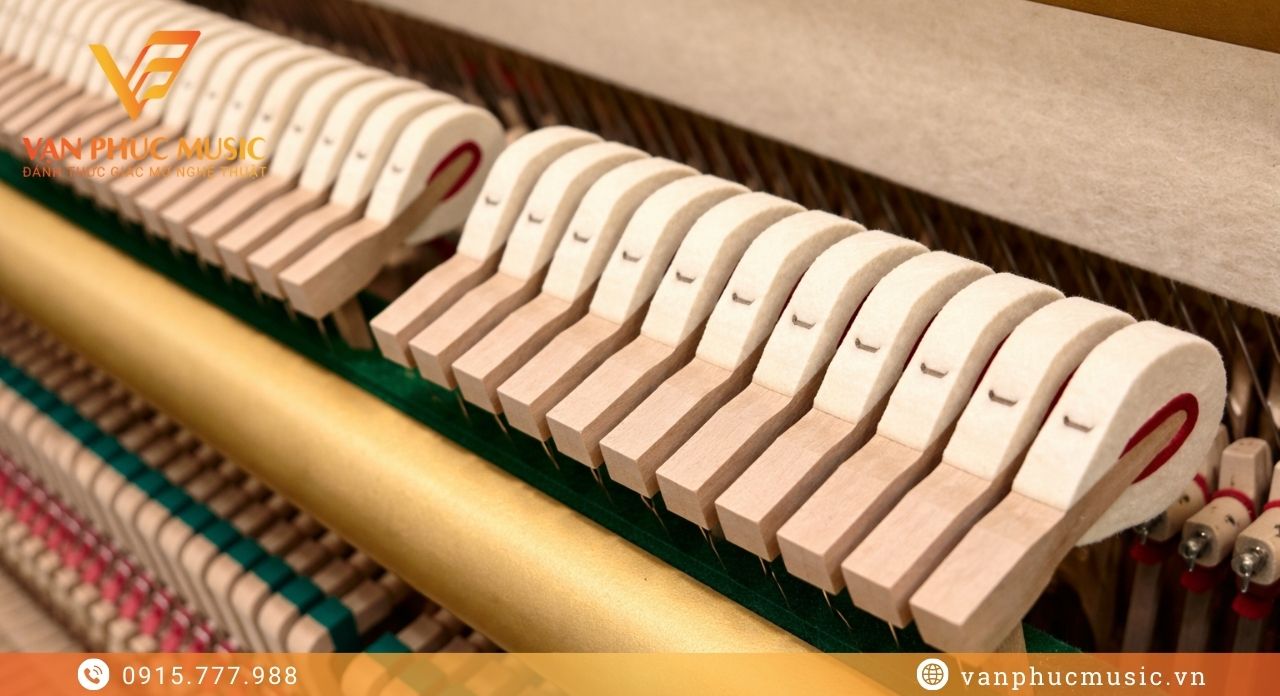 Yamaha UX upright piano