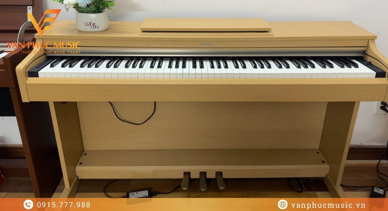 YAMAHA YDP 162C