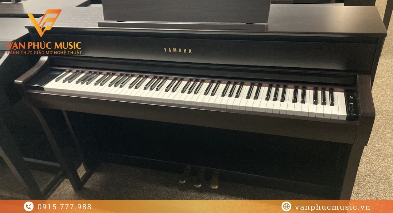 YAMAHA CLP 775DW