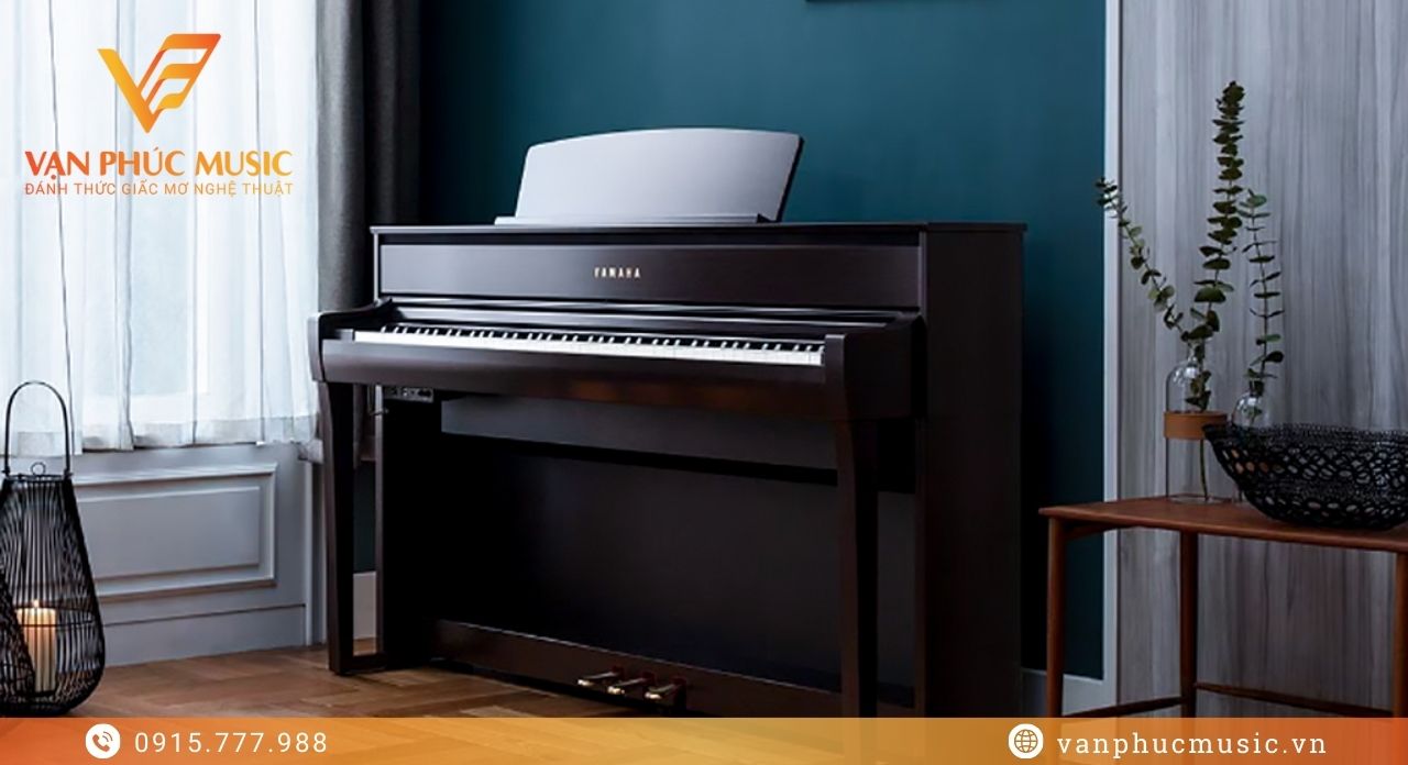 YAMAHA CLP 775PE