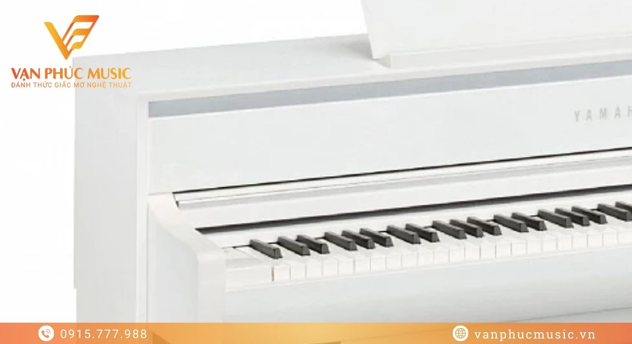 YAMAHA CLP 775WH