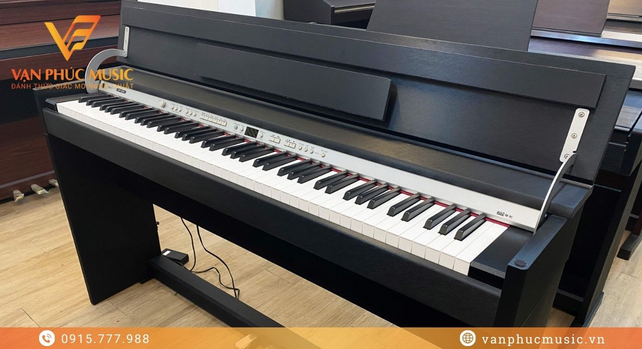 ROLAND DP 990SB