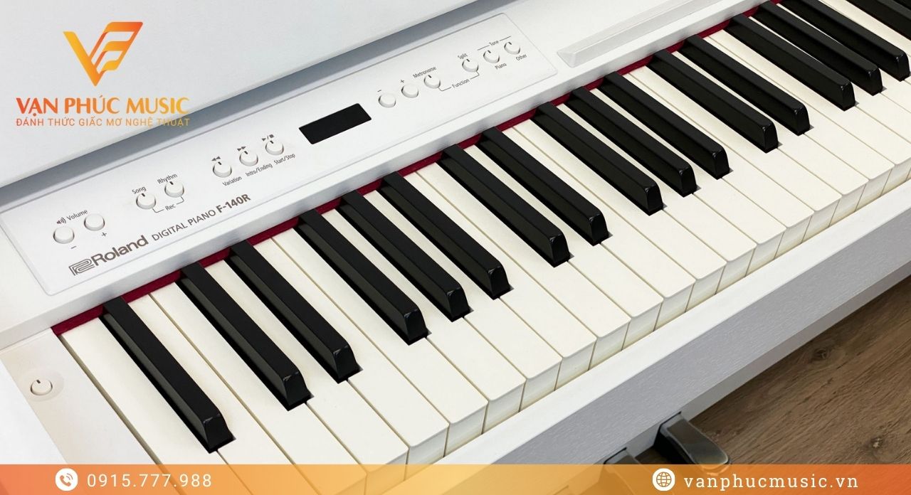 ROLAND F 140WH