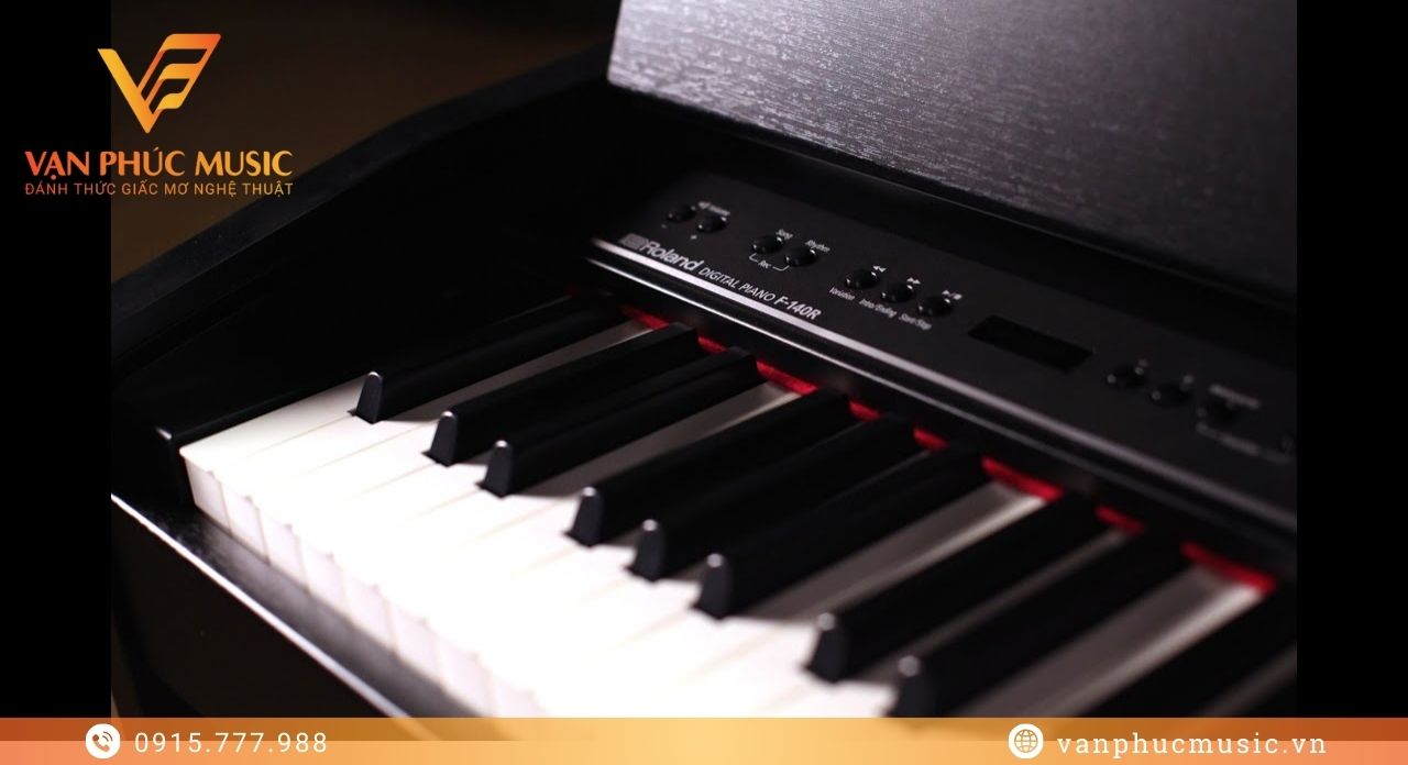 Roland F140CB