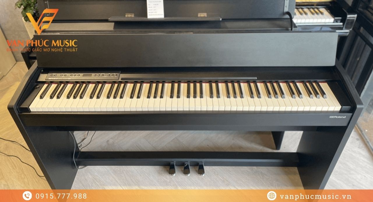 Roland F140CB