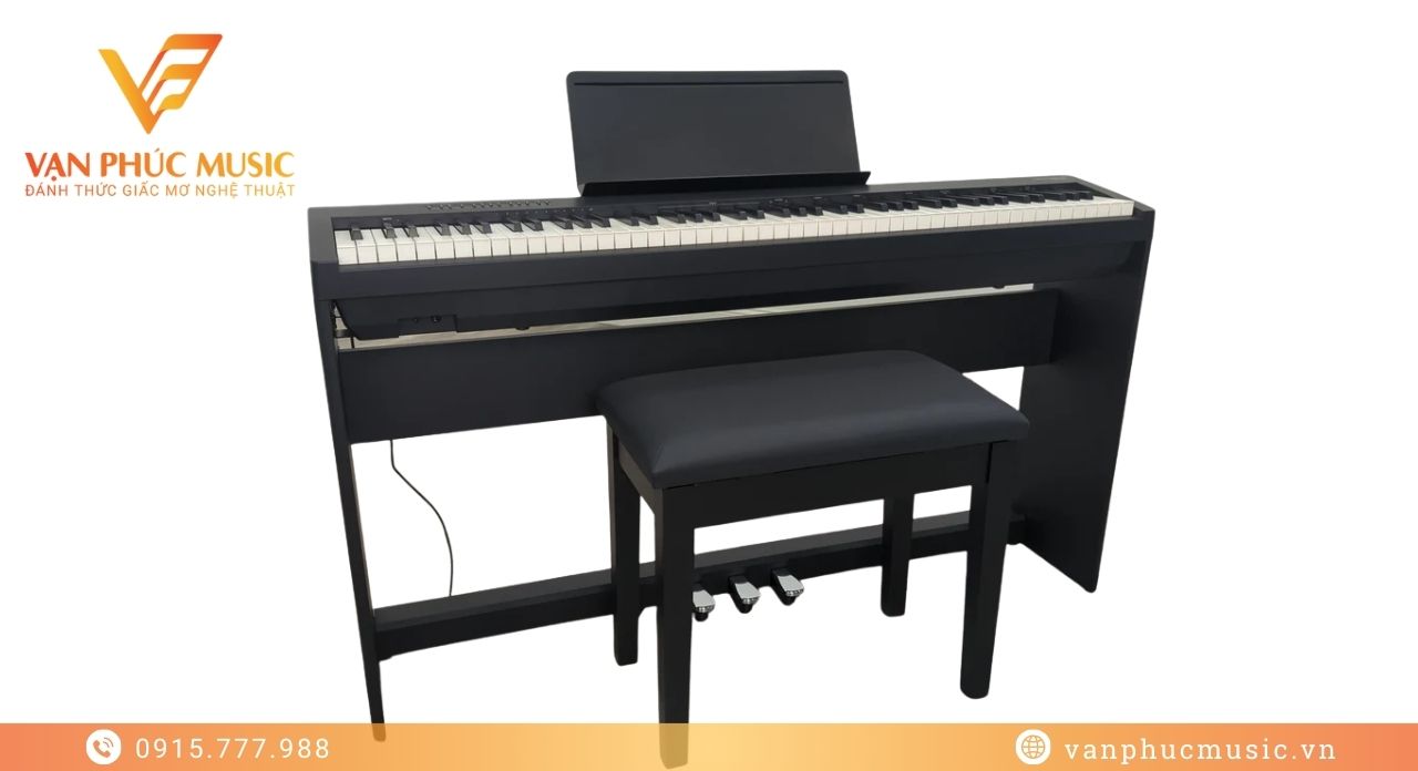 Roland FP-30B