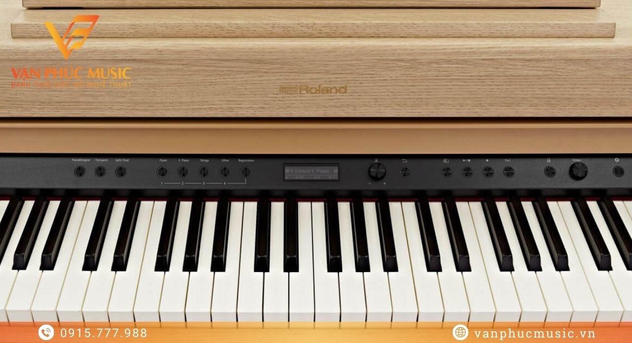 ROLAND HP 702LA