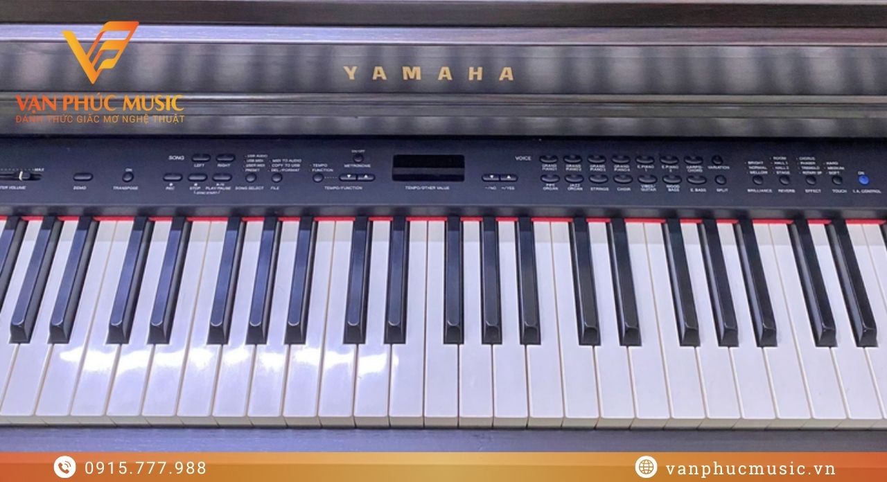 YAMAHA CLP 440R