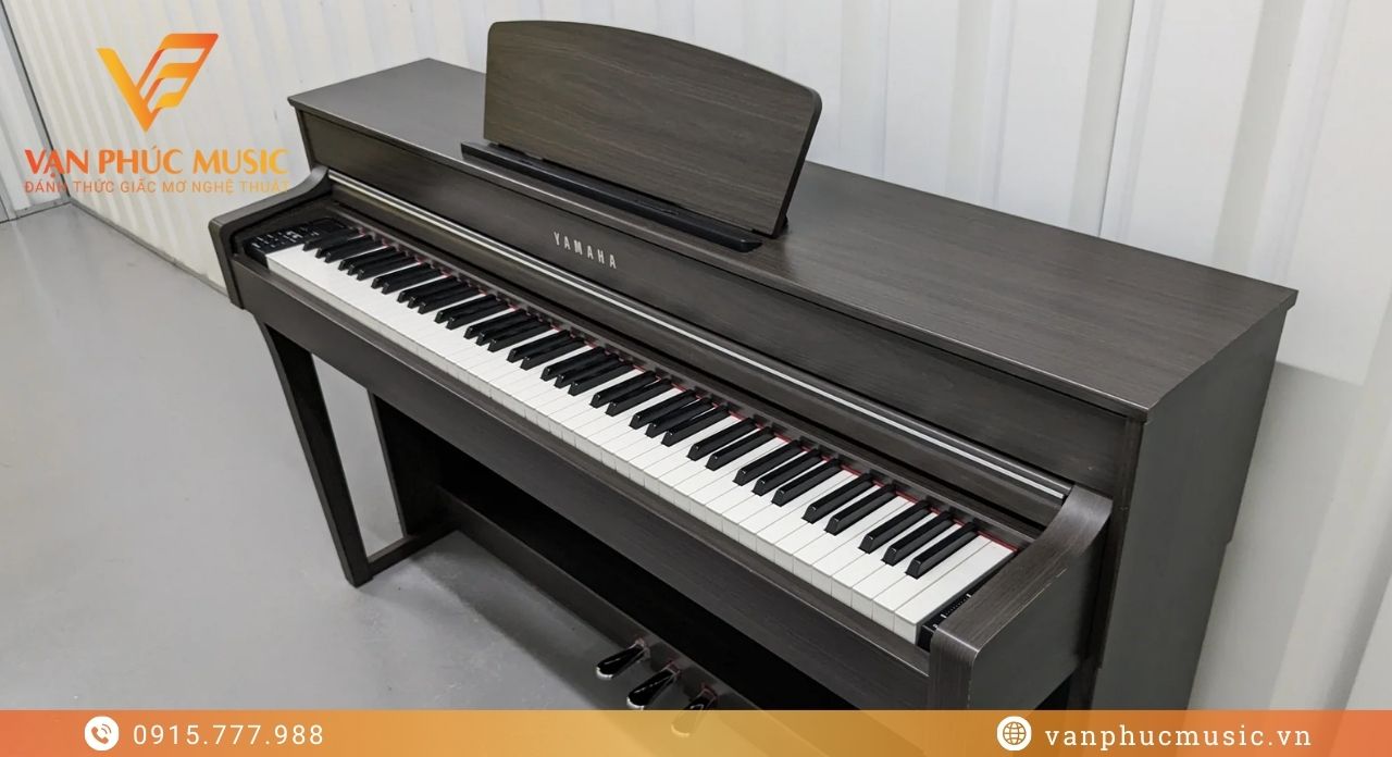 Yamaha CLP 635DW