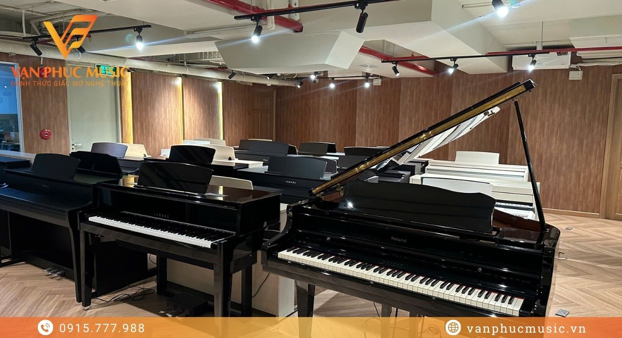 YAMAHA CLP 645DW