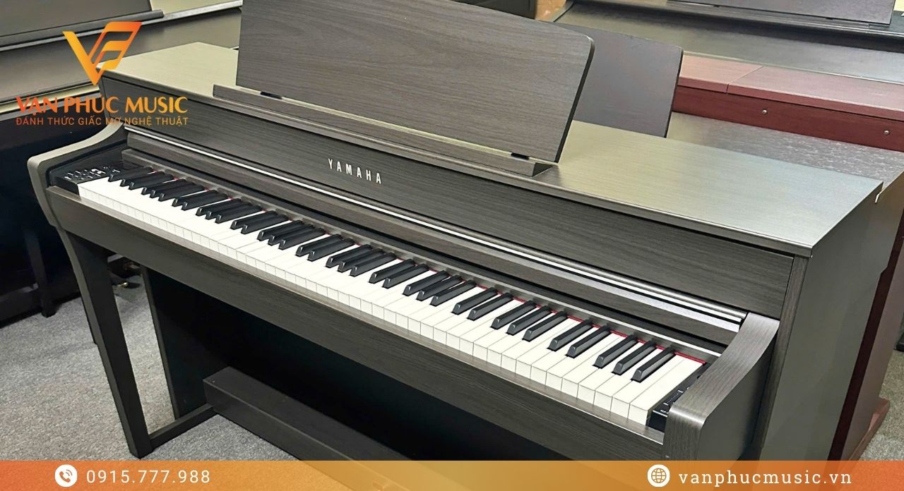Yamaha CLP-745DW