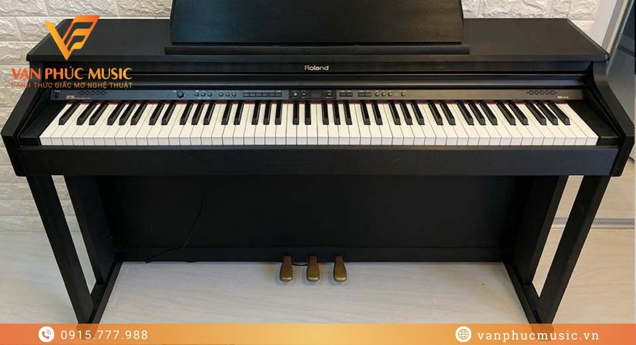 Roland HP 205SB