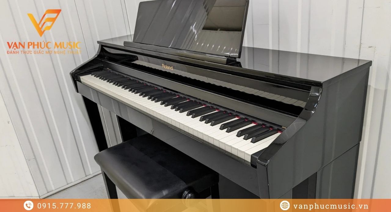 ROLAND HP 505PE