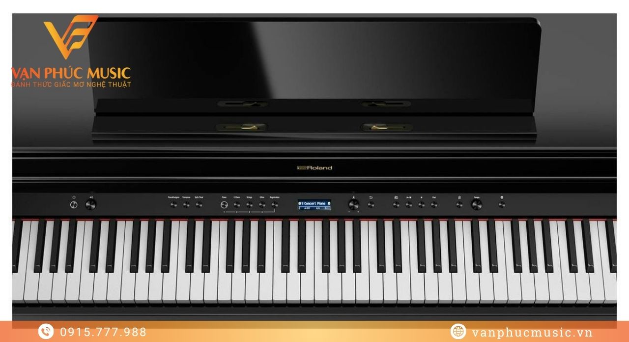 ROLAND HP 704PE