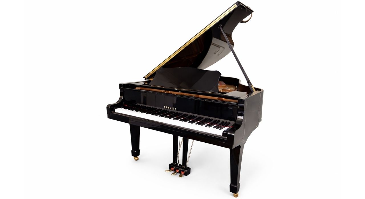 YAMAHA G3E