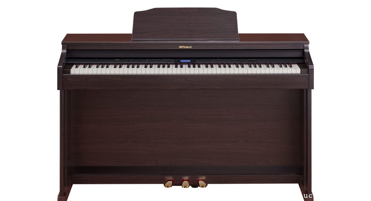 ROLAND HP 601R