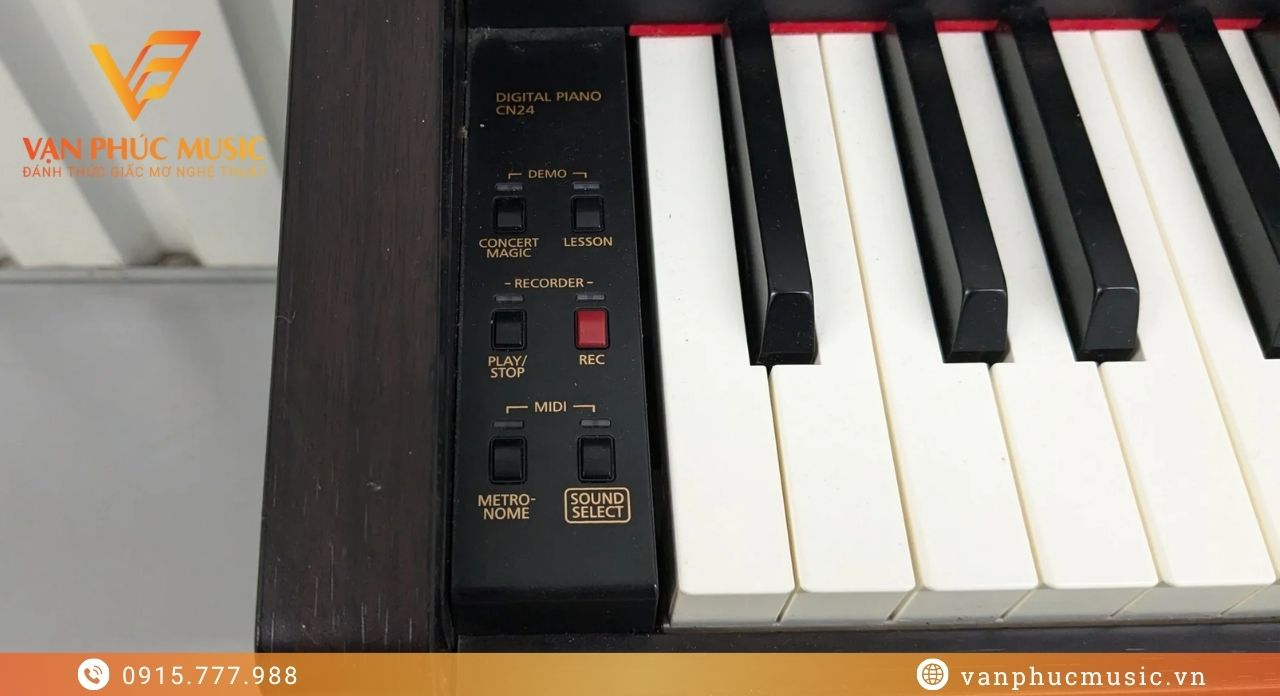 KAWAI CN 24R