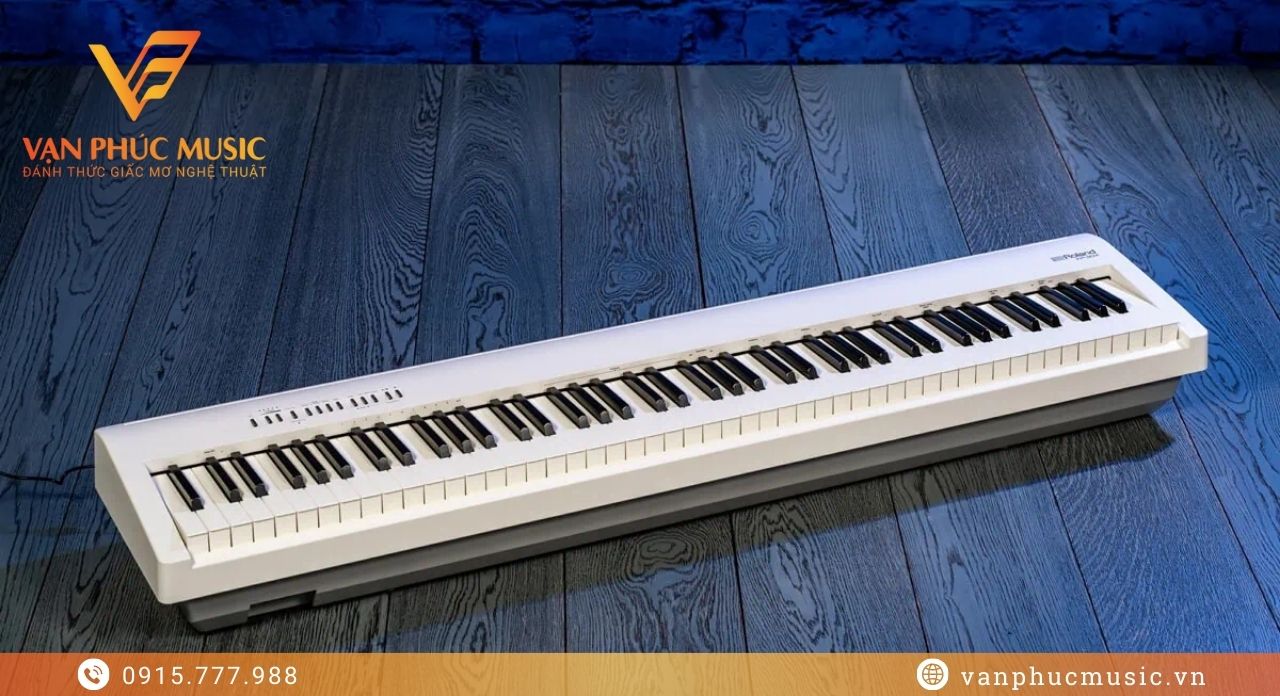 ROLAND FP 30X-WH white