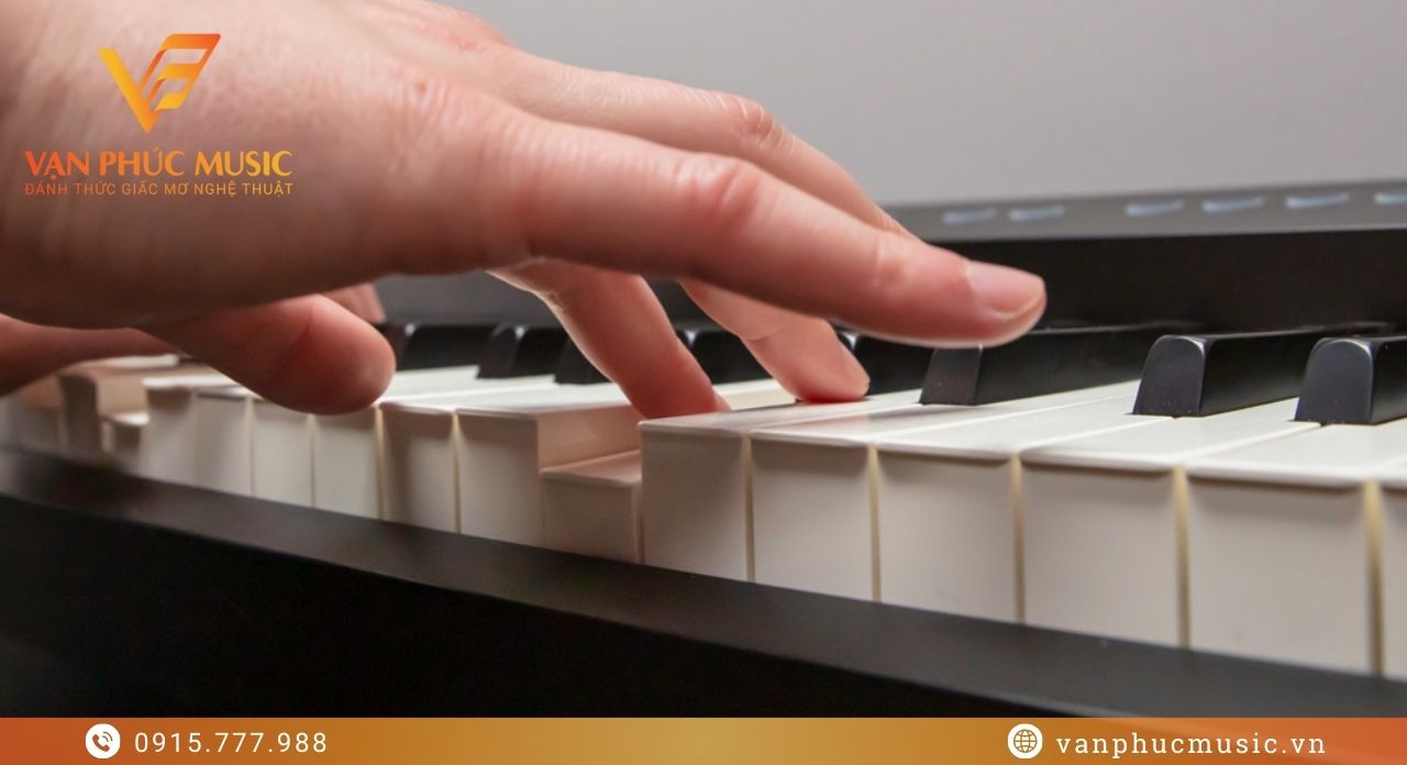 Roland FP E50BK