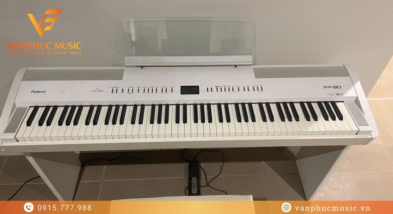 Roland FP 80WH