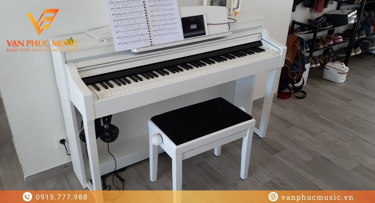 Yamaha CSP 170WH