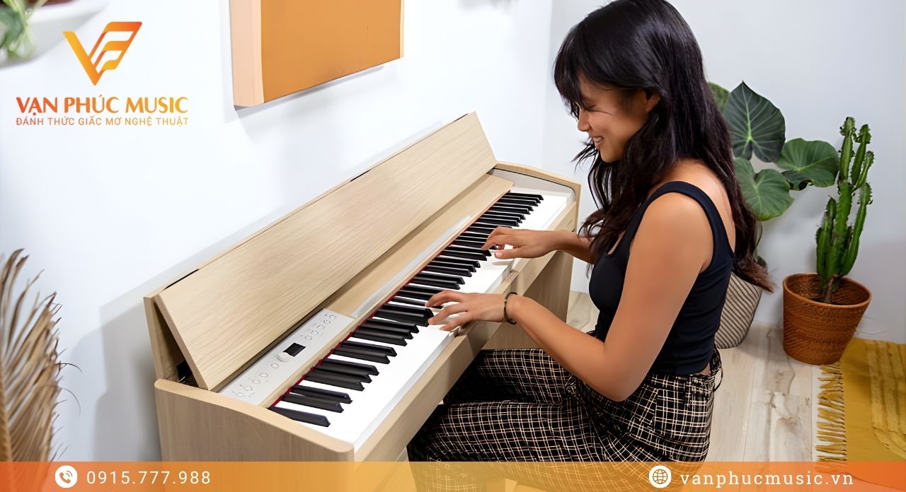 ROLAND F 701LA