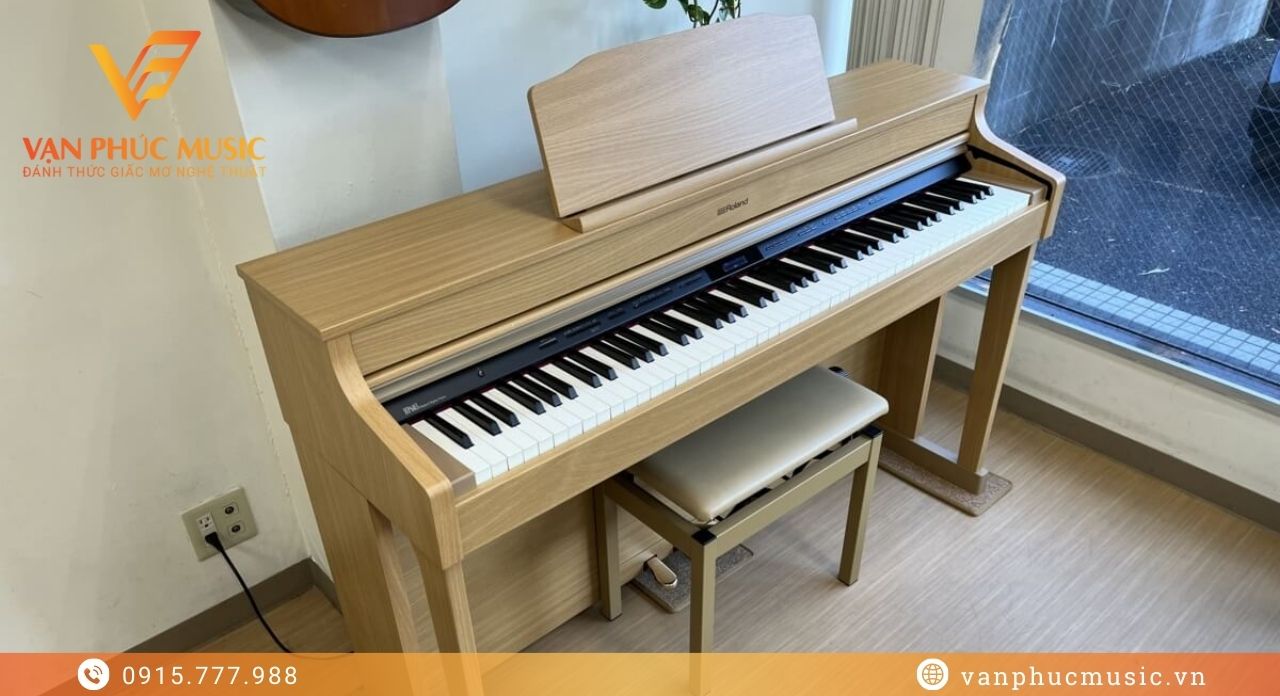 ROLAND HP 603NB