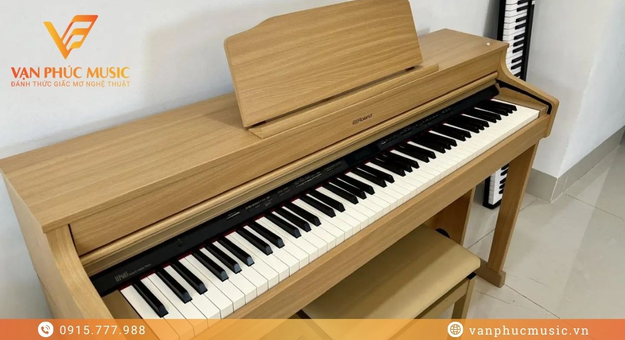 ROLAND HP 603NB