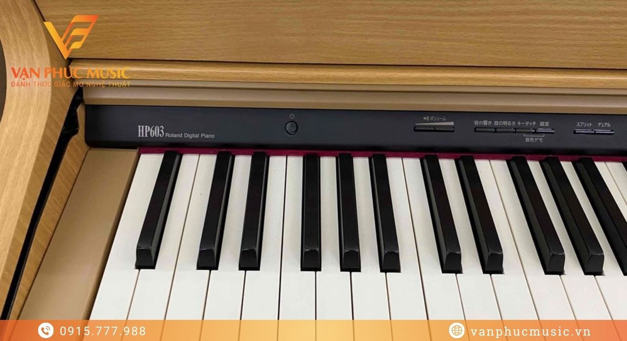 ROLAND HP 603NB