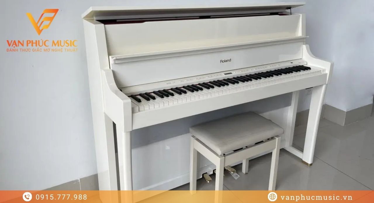 ROLAND LX 15PW