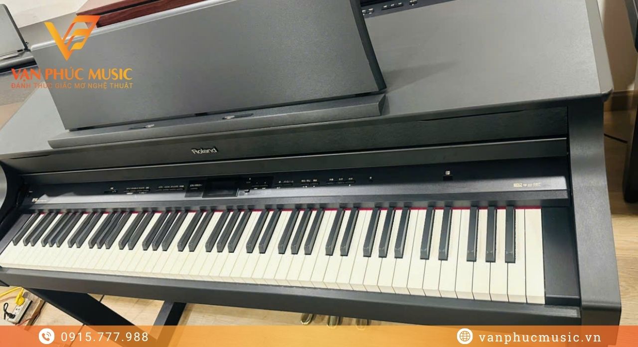 ROLAND HP 307SB