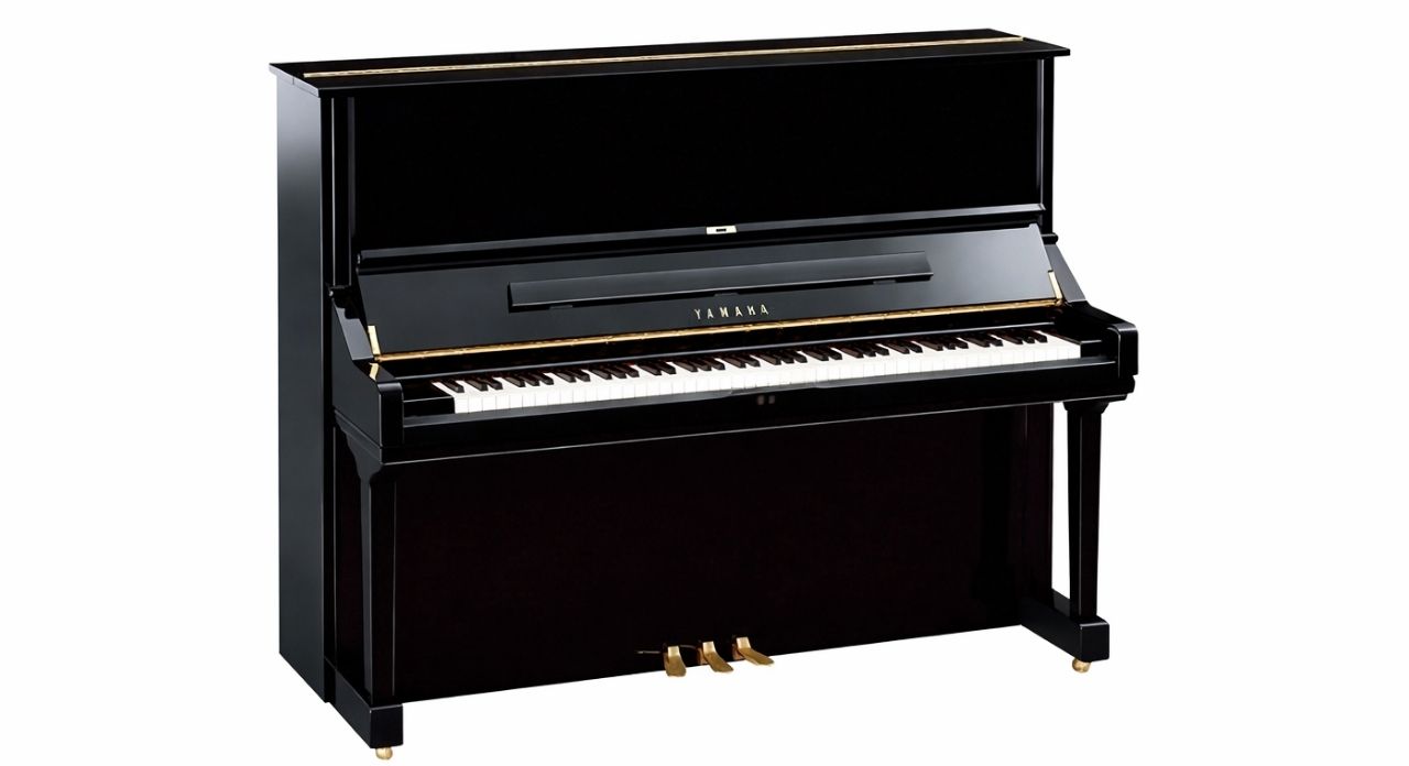 YAMAHA U1A