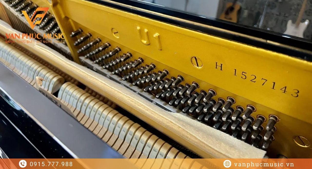 Yamaha U1H