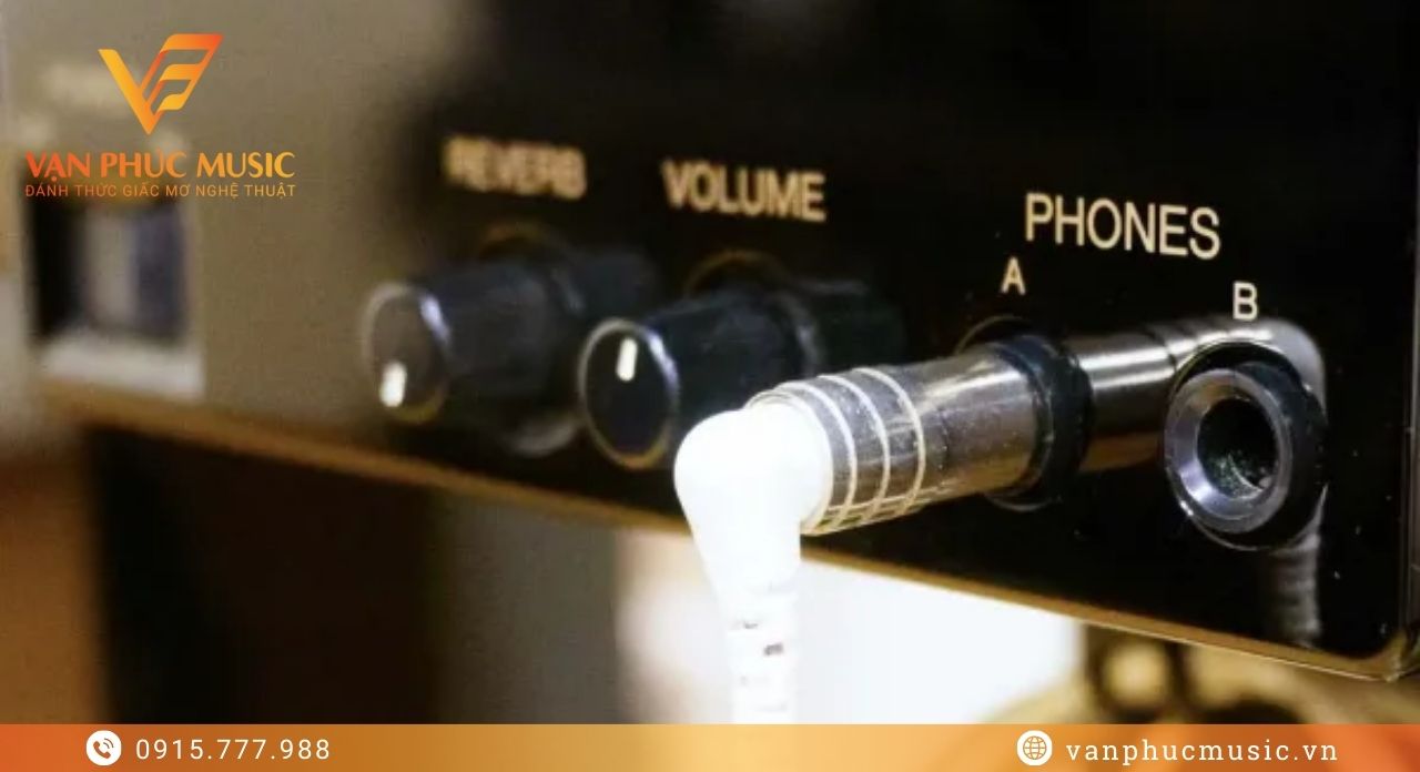 đàn piano Yamaha YM5SD