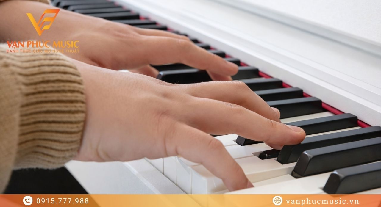 Đàn piano điện ROLAND F107WH