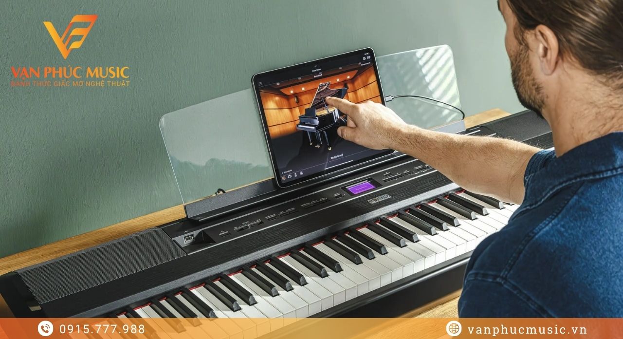 Yamaha P 525B