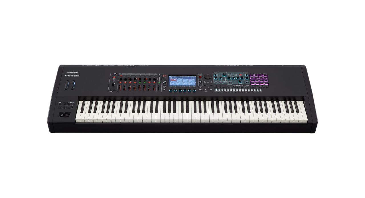 ROLAND FANTOM 8