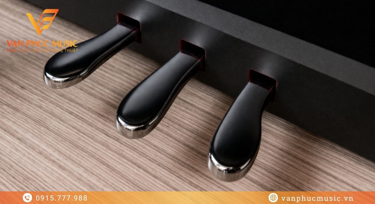 Clavinova CLP 825PE