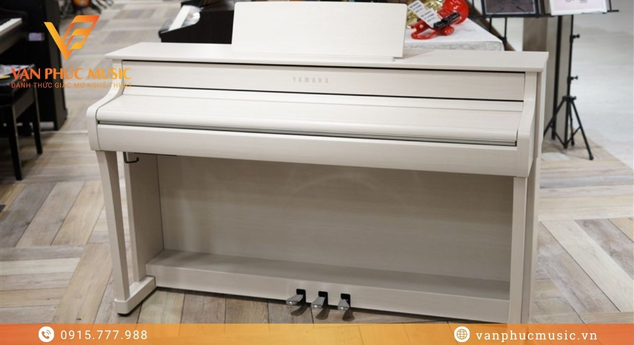Clavinova CLP 835WB