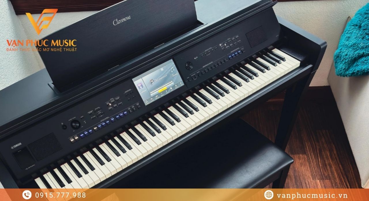 Yamaha CVP 909B