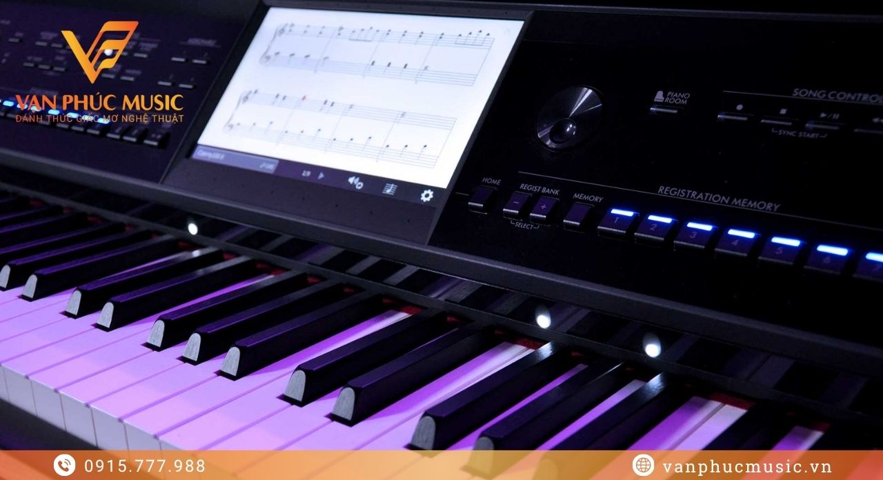 Yamaha CVP 909B